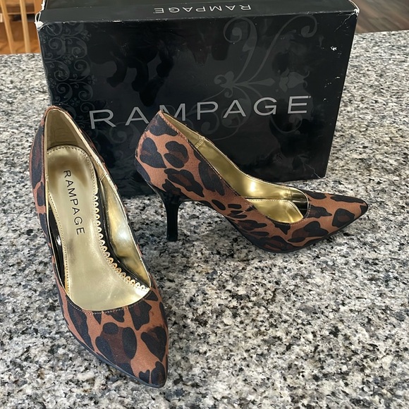 Rampage Leopard Pumps - Picture 2 of 9